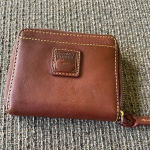 Dooney and Bourke zip wallet